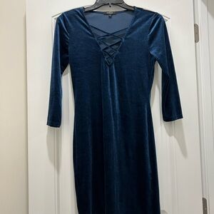 Elegant Dark Blue Velvet Dress